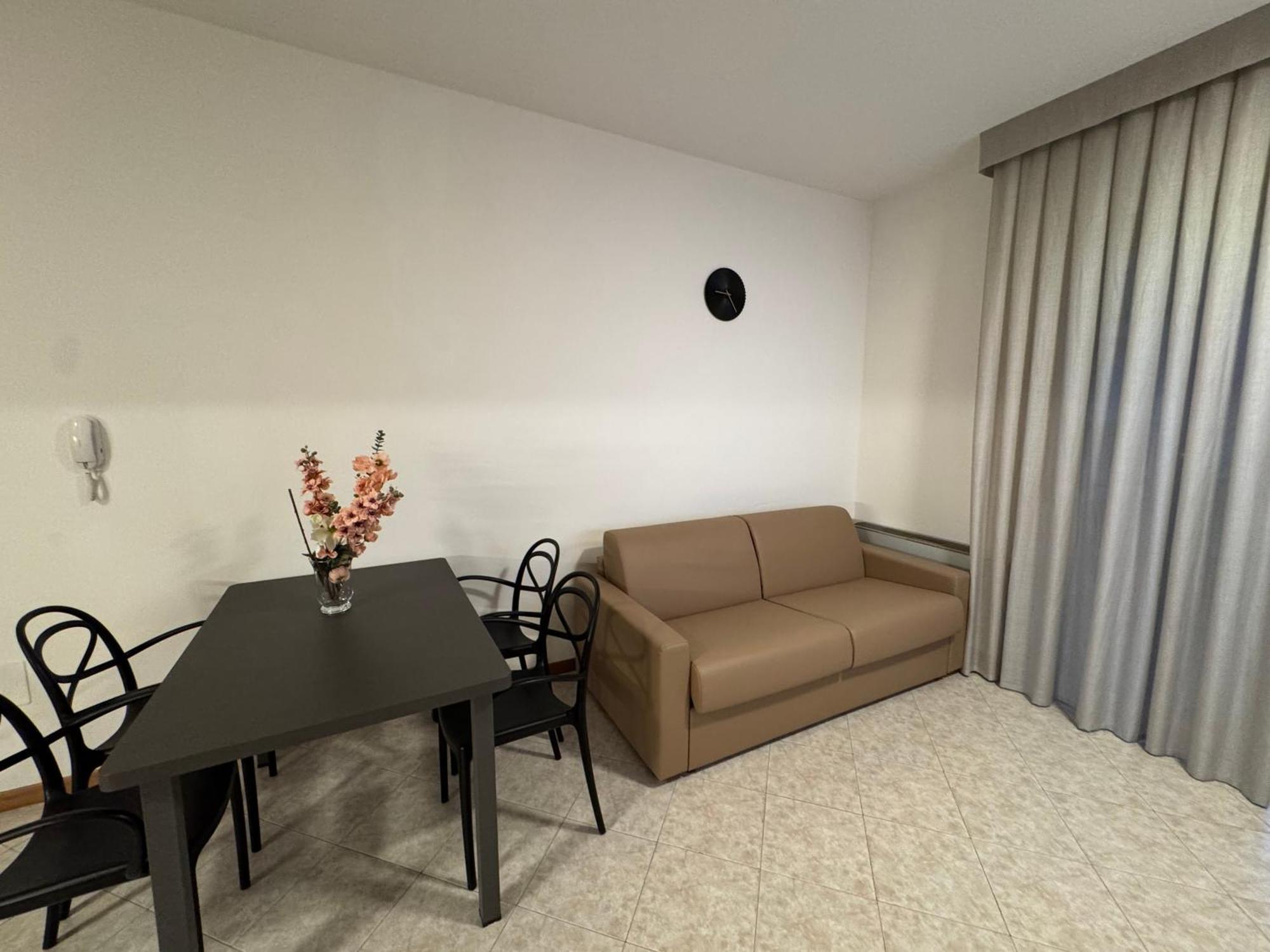 Residence Le Spiagge Rimini Exterior photo